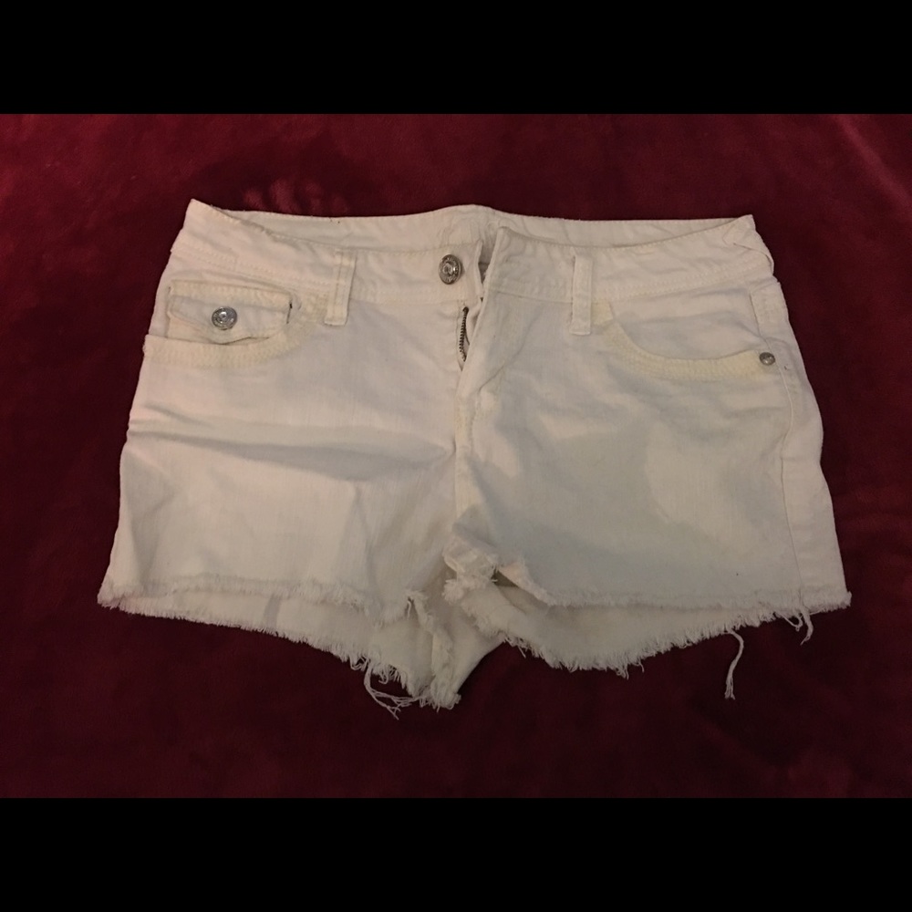 Wallflower cut off white jean shorts  sz 13